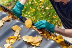 5 tips voor het schoonmaken van je dakgoot