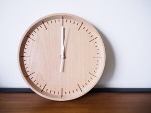 Een houten klok maken
